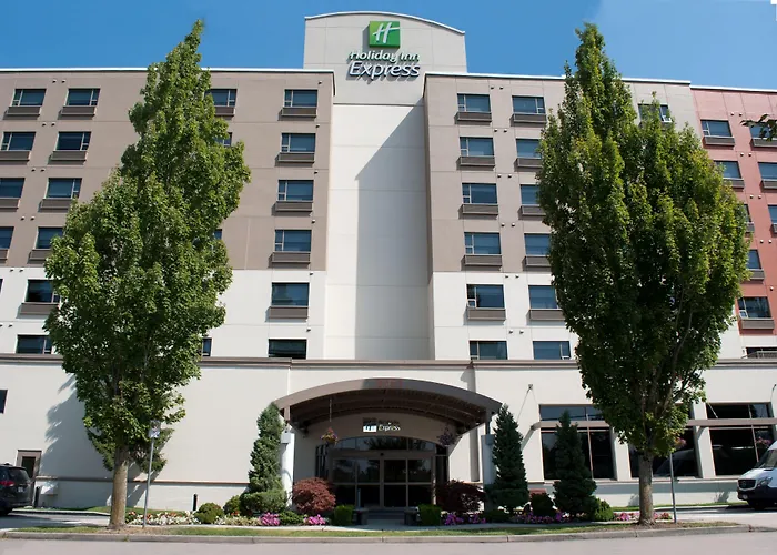 Holiday Inn Express Vancouver Airport-Richmond By IhgAirport Hotel
